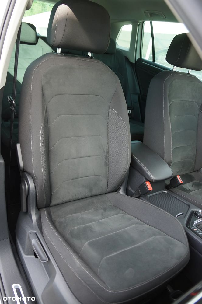 Volkswagen Tiguan 2.0 TDI SCR 4MOTION (BlueMotion Techn.) DSG Highline - 26