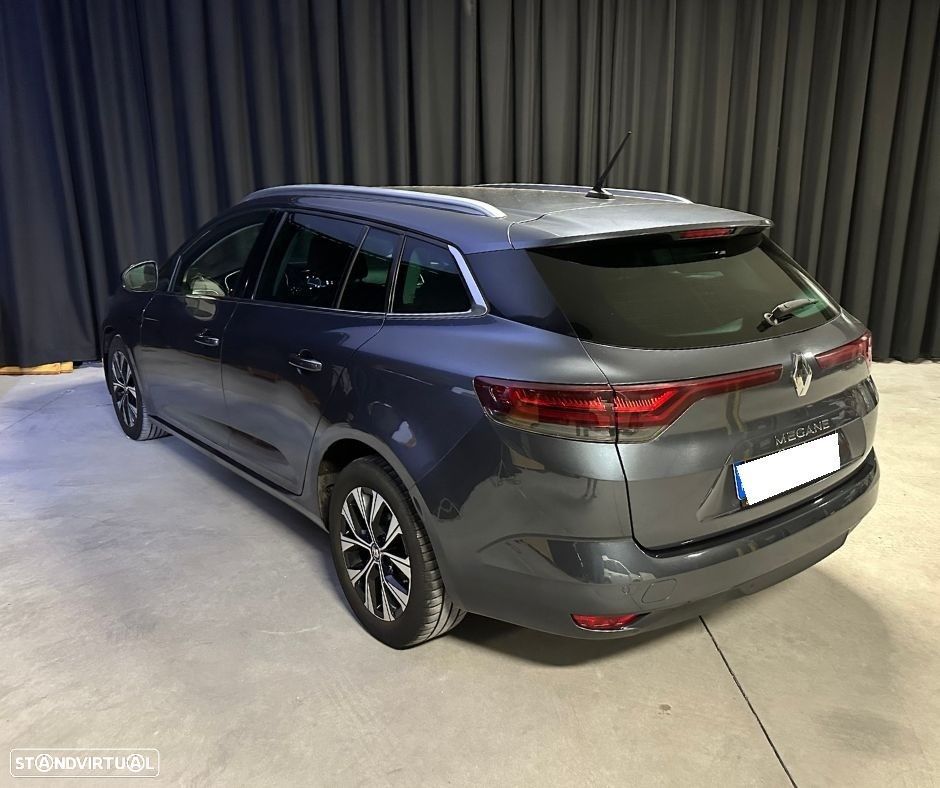 Renault Mégane Sport Tourer 1.3 TCe Limited J17 - 23