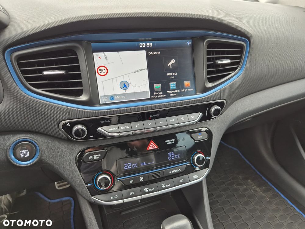 Hyundai IONIQ 1.6 GDI Premium - 17