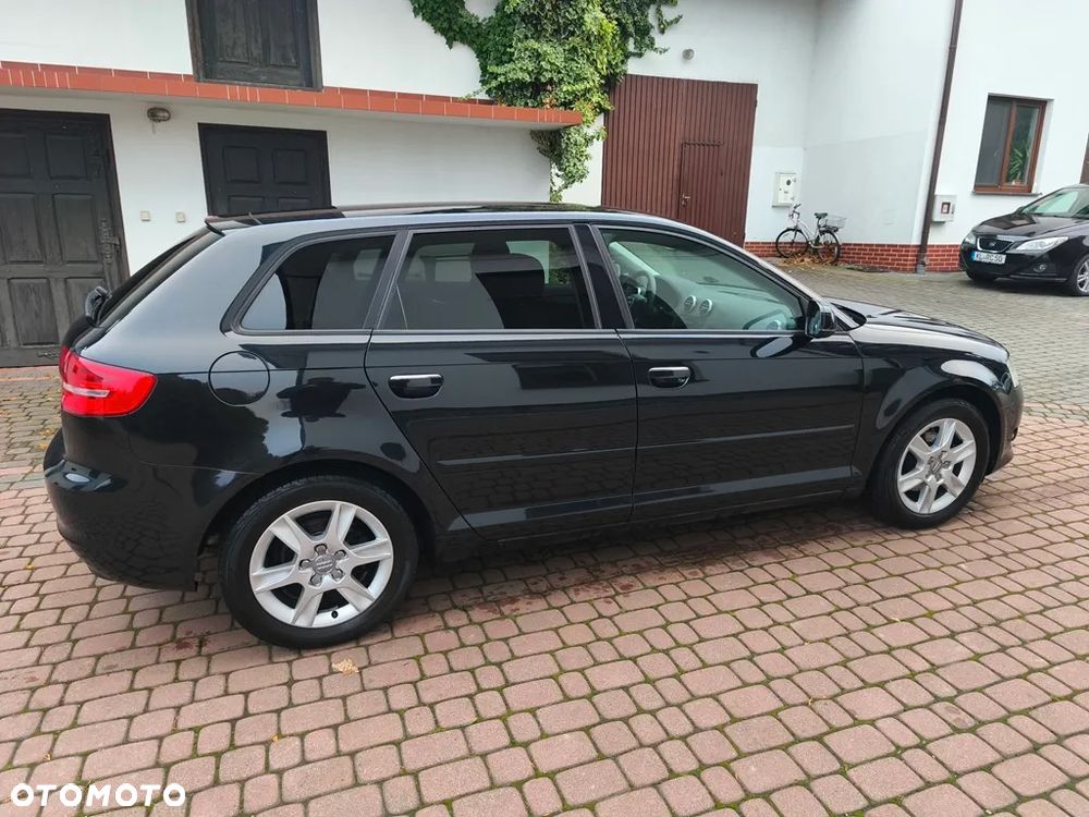 Audi A3 Sportback 1.6 Attraction - 9