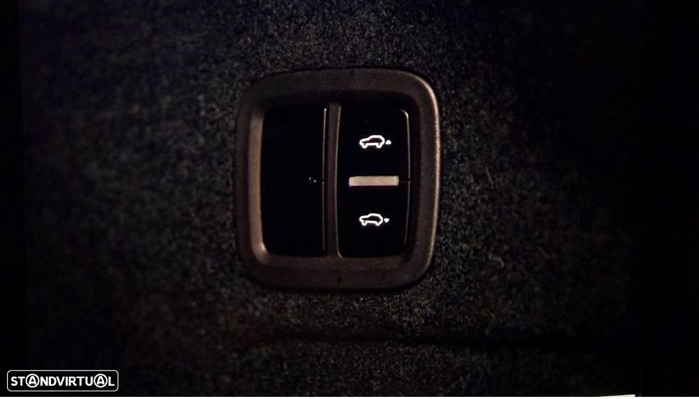 Porsche Cayenne Coupé E-Hybrid - 13