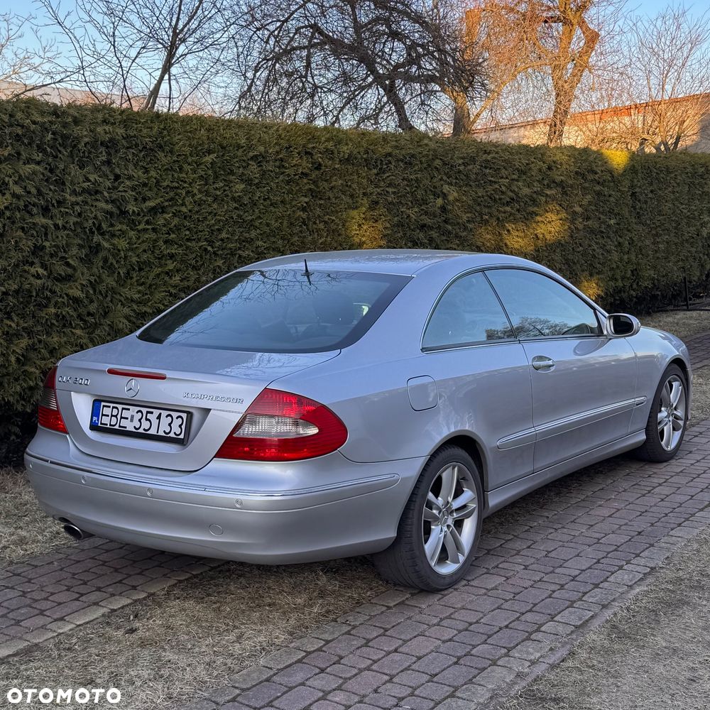 Mercedes-Benz CLK - 6