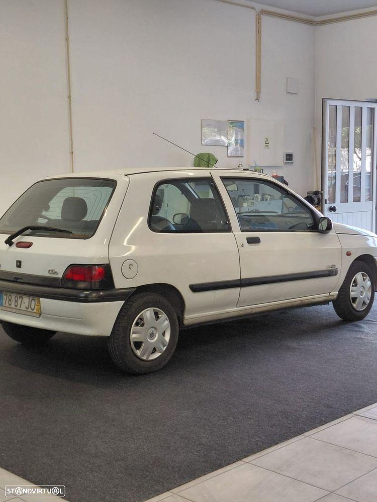 Renault Clio 1.2 - 3