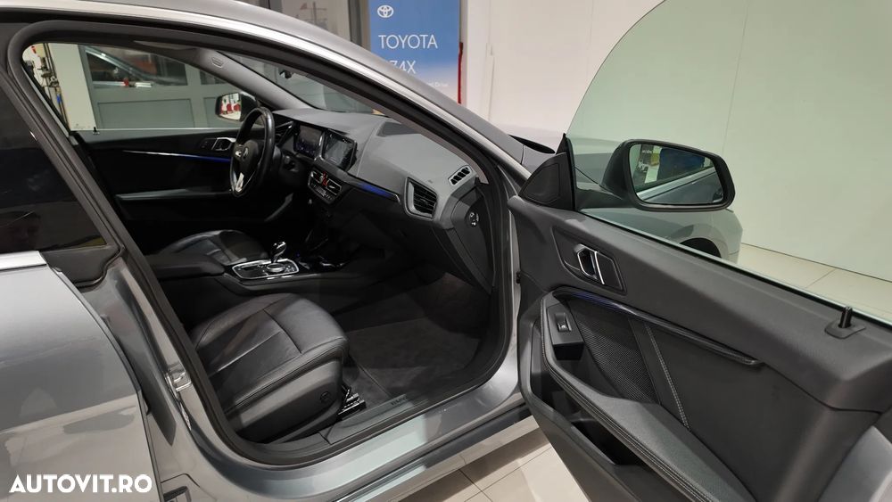 BMW Seria 2 218i Aut. Advantage - 11