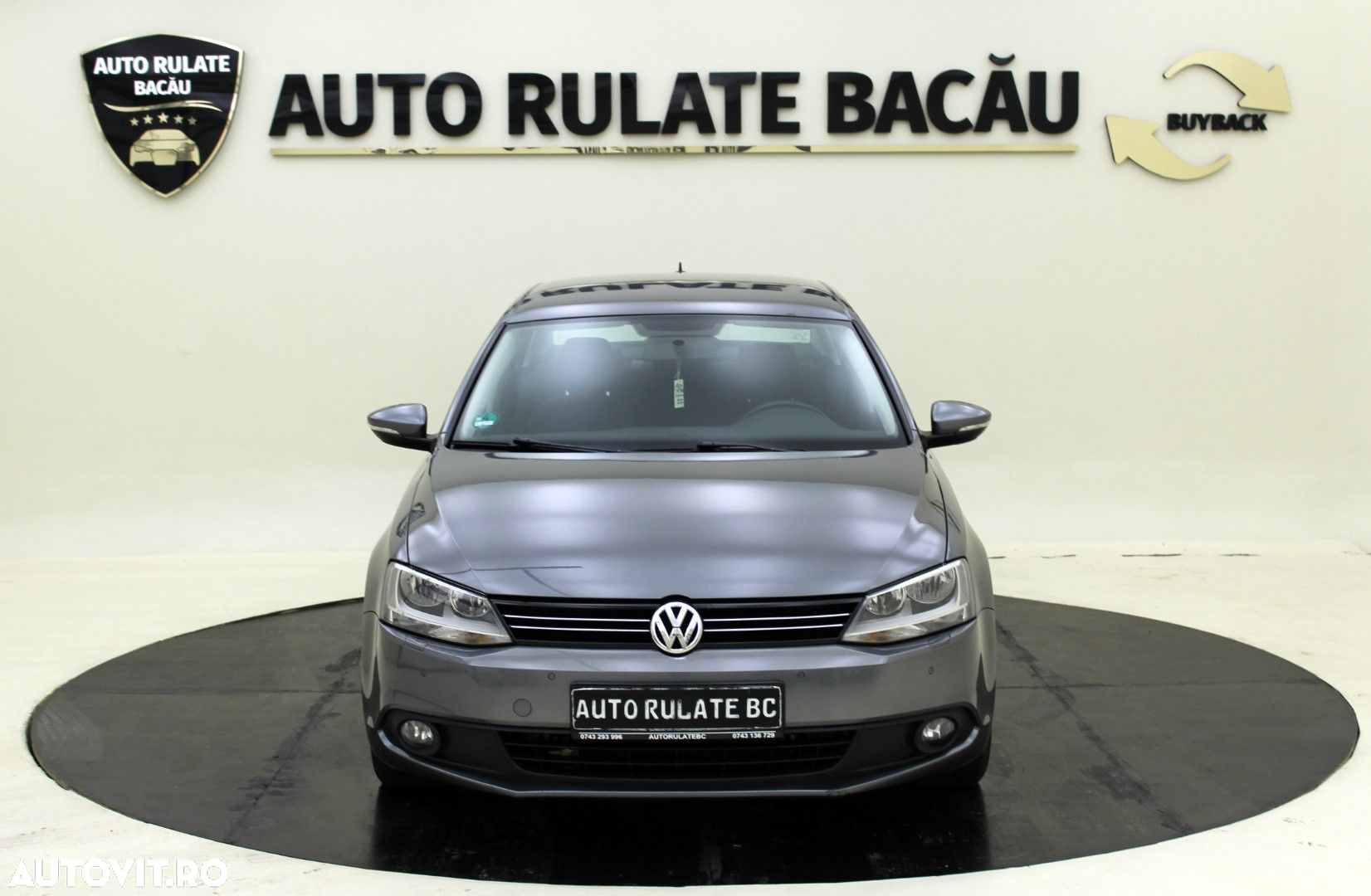 Volkswagen Jetta - 10