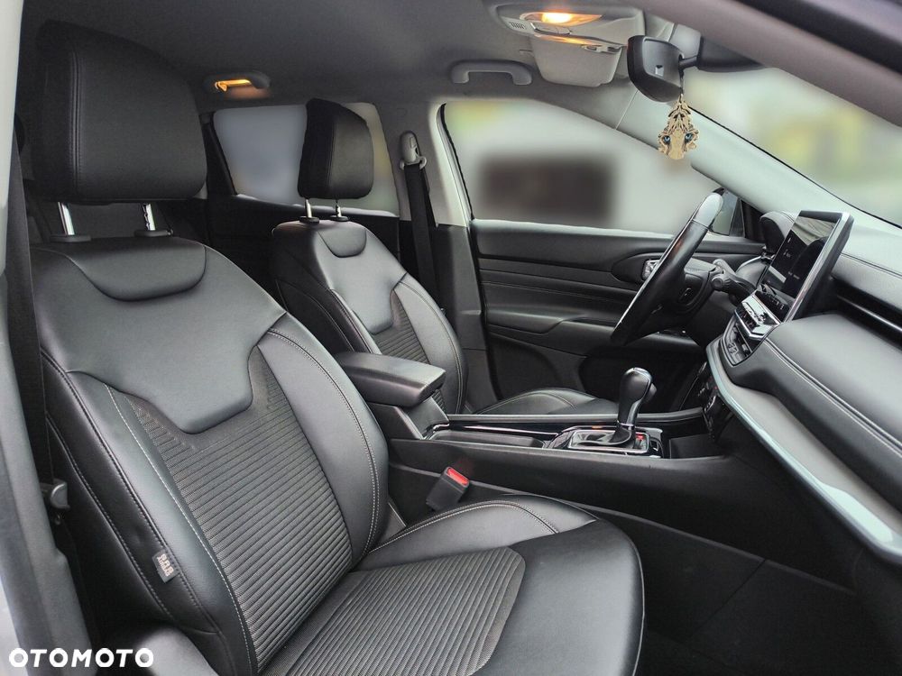 Jeep Compass - 24