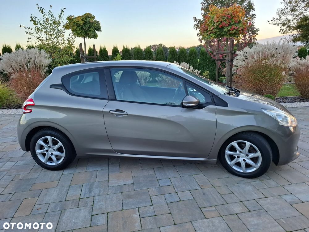 Peugeot 208 1.4 VTi Active - 23