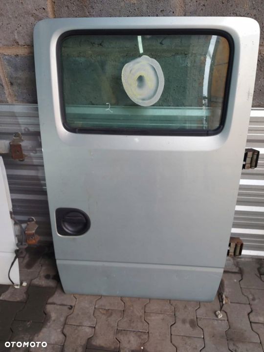 Drzwi prawe dubel kabina Maxity Cabstar NT400 - 2