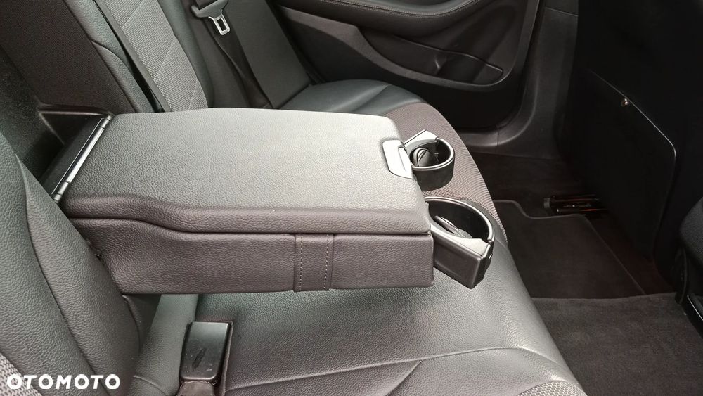 Mercedes-Benz Klasa C - 29