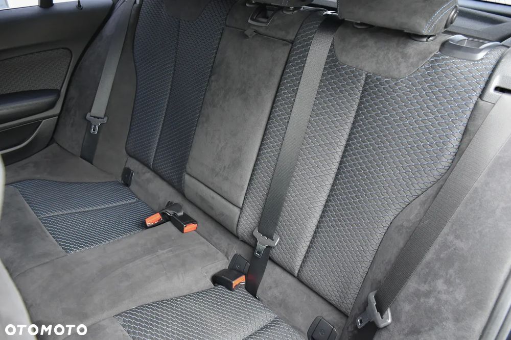 BMW Seria 1 118i M Sport - 37