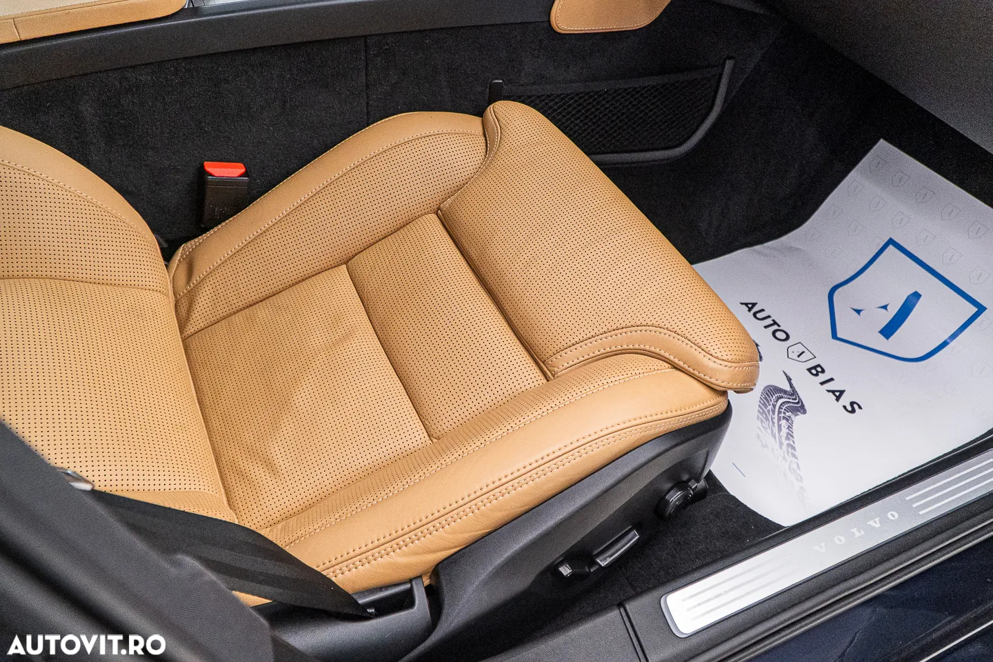 Volvo S90 D5 AWD Geartronic Inscription - 37