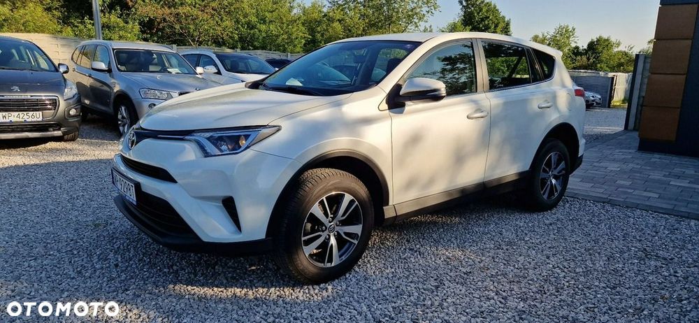 Toyota RAV4 - 4