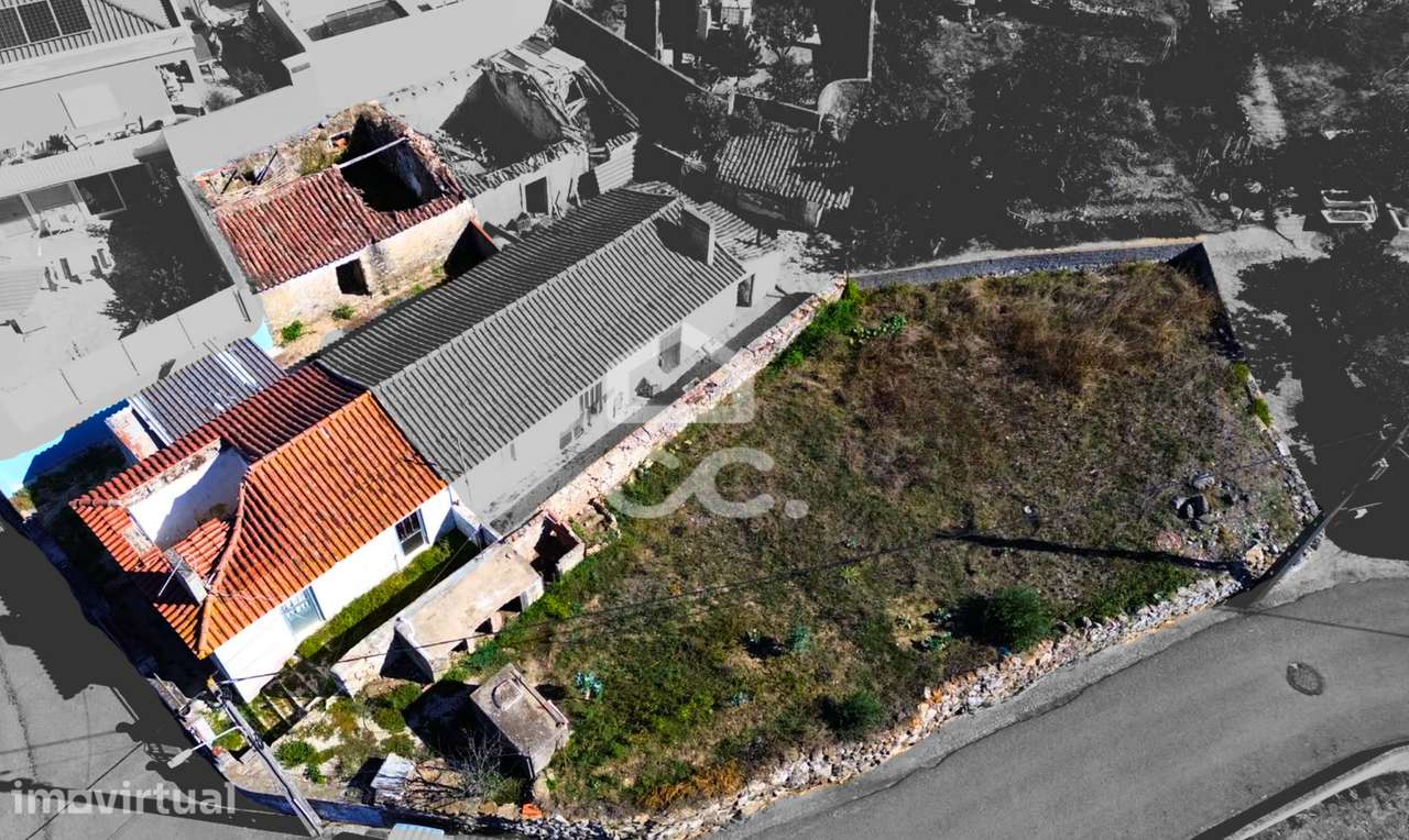 OPORTUNIDADE EM FANHÕES | 661 m² DE TERRENO URBANO