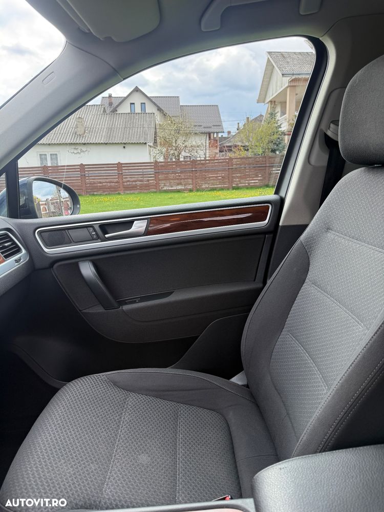 Volkswagen Touareg 3.0 V6 TDI BMT - 29