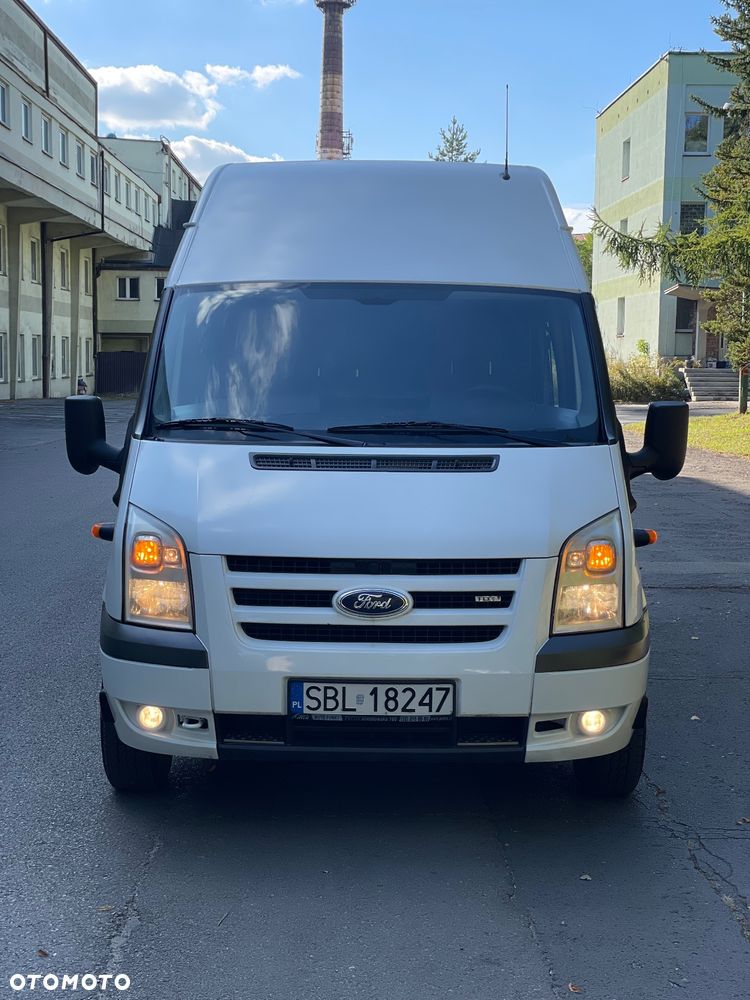 Ford Transit - 13