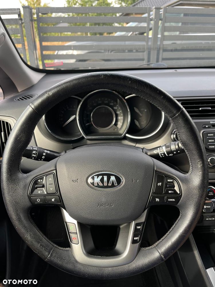 Kia Rio 1.4 ISG Dream Team Edition - 30