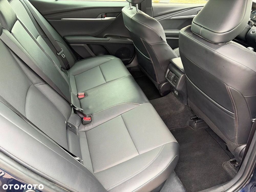 Toyota Camry 2025