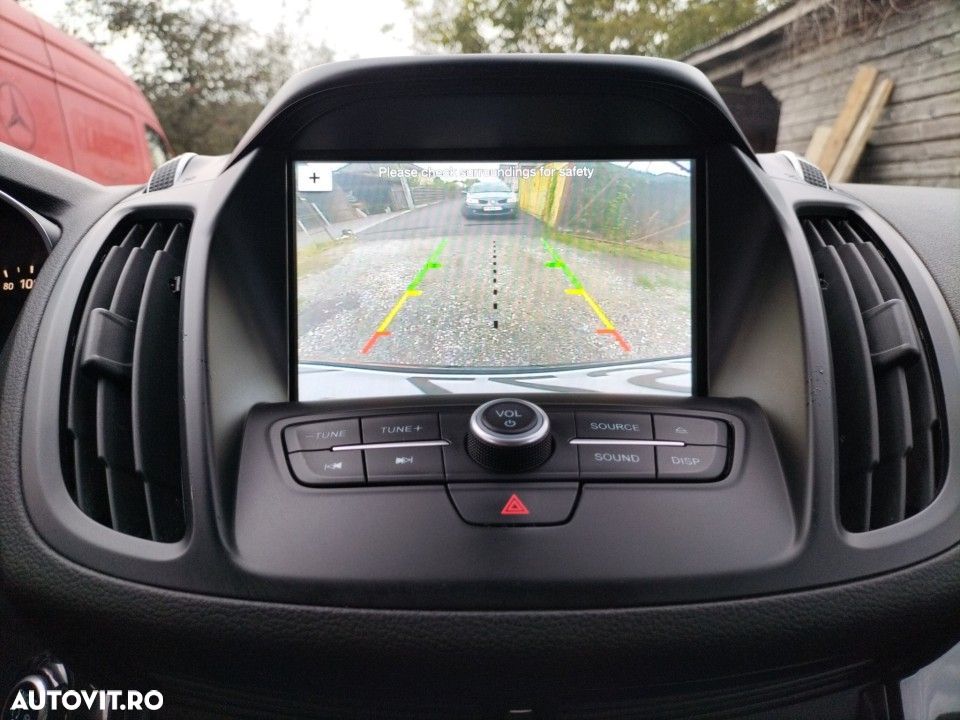 Ford Kuga - 22