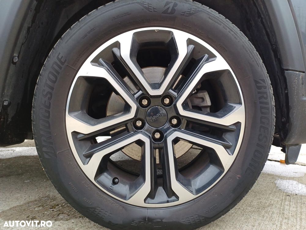 Jeep Compass 1.3T DDCT 2WD Limited - 23