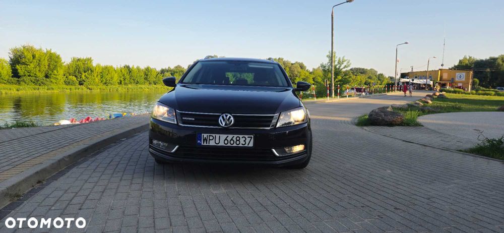 Volkswagen Passat - 2