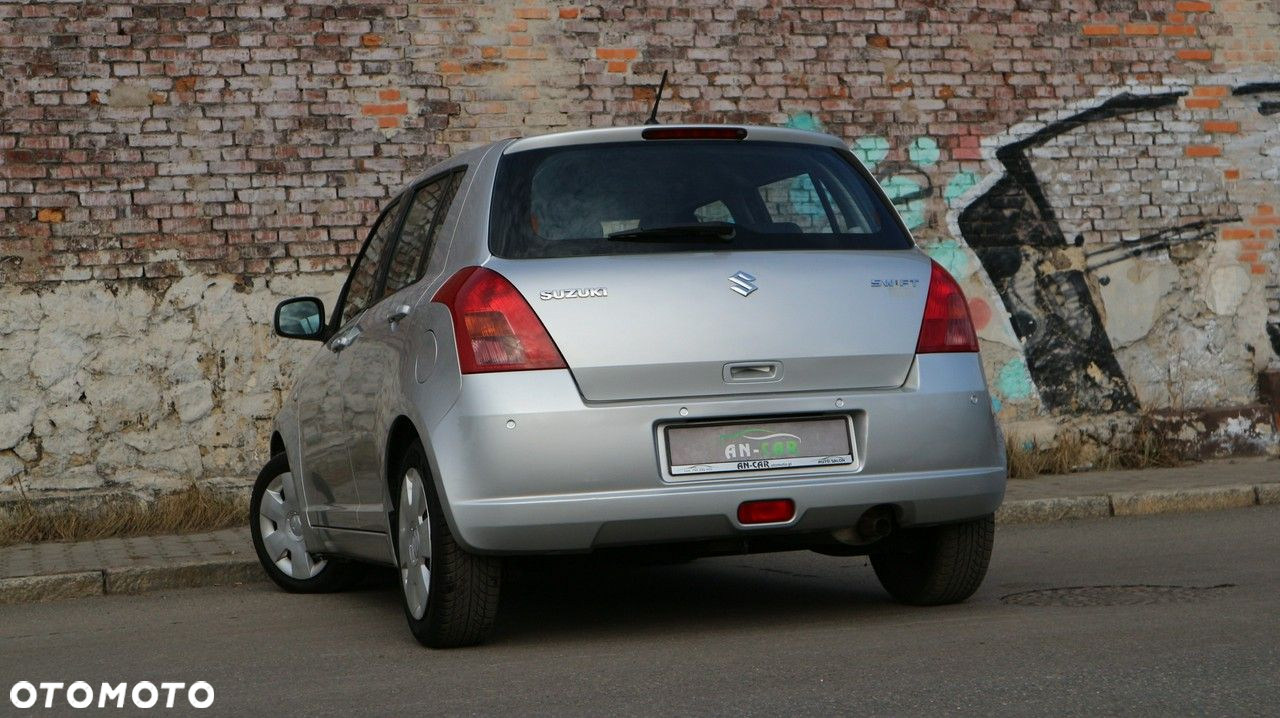 Suzuki Swift - 33