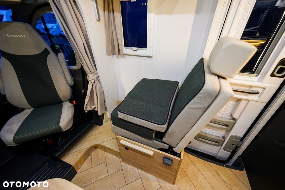 Ford Chausson 797 Titanium Line - 16