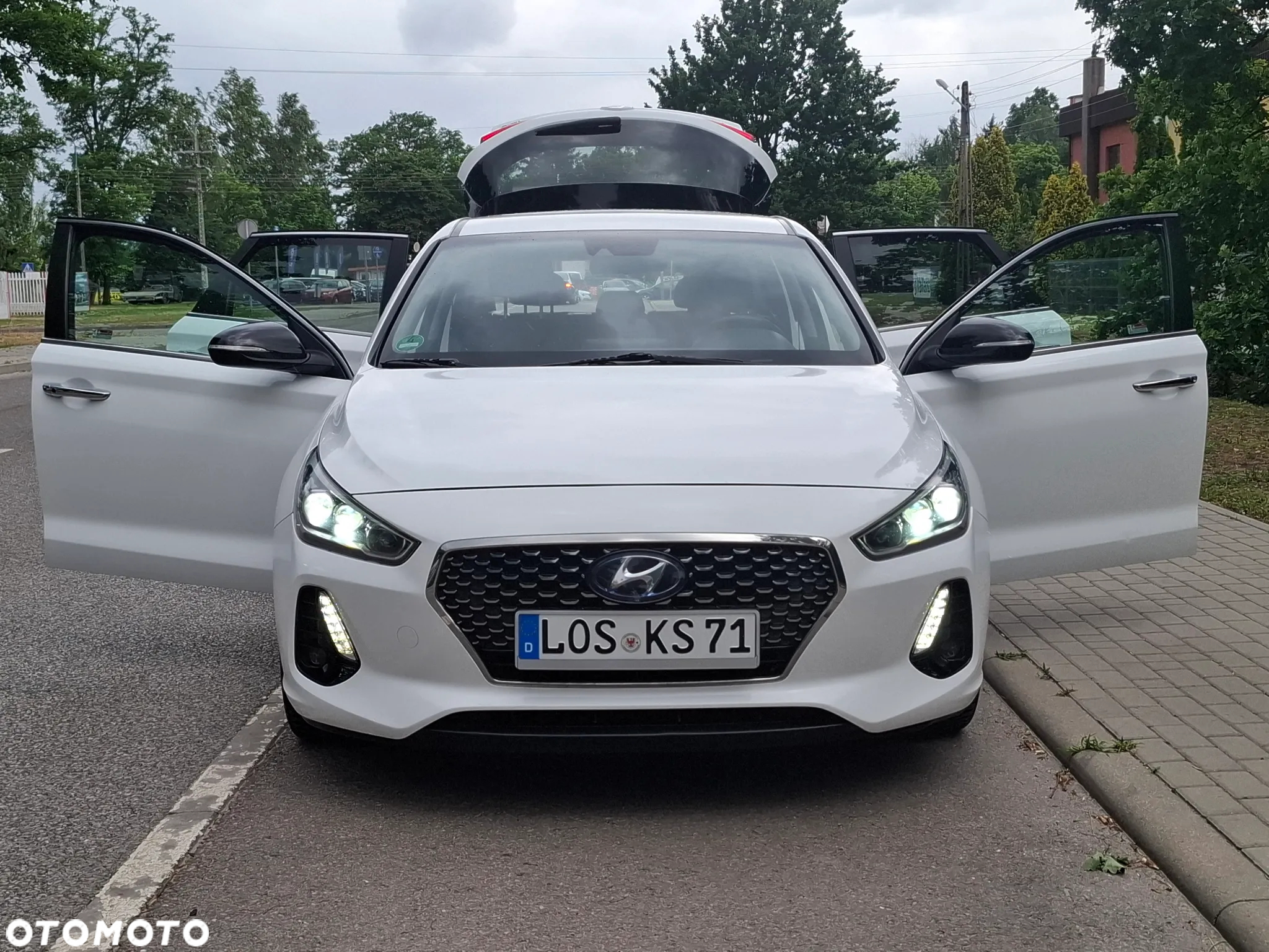 Hyundai i30 1.6 CRDI Fifa World Cup Edition - 31