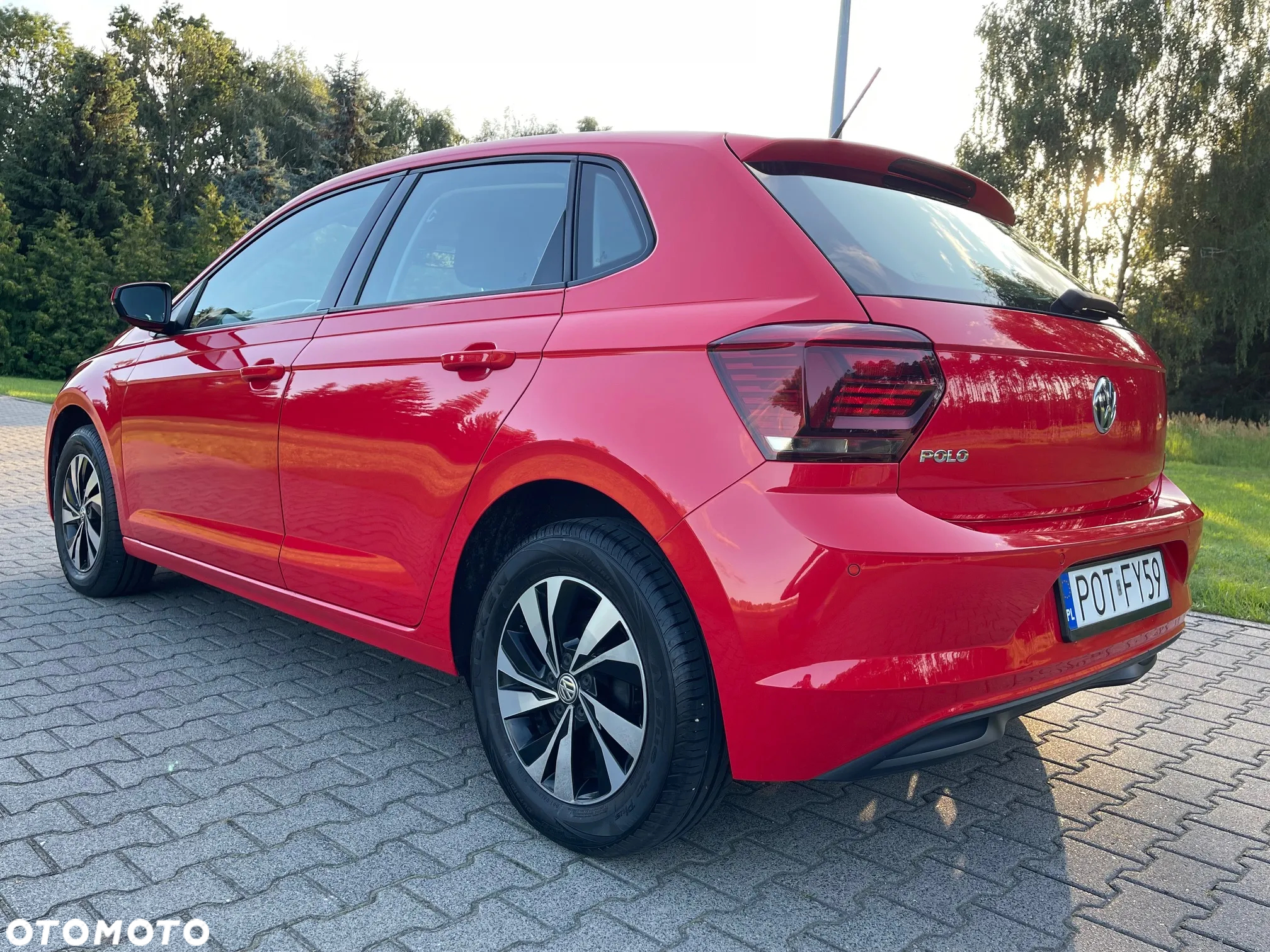 Volkswagen Polo 1.6 TDI SCR Comfortline - 4