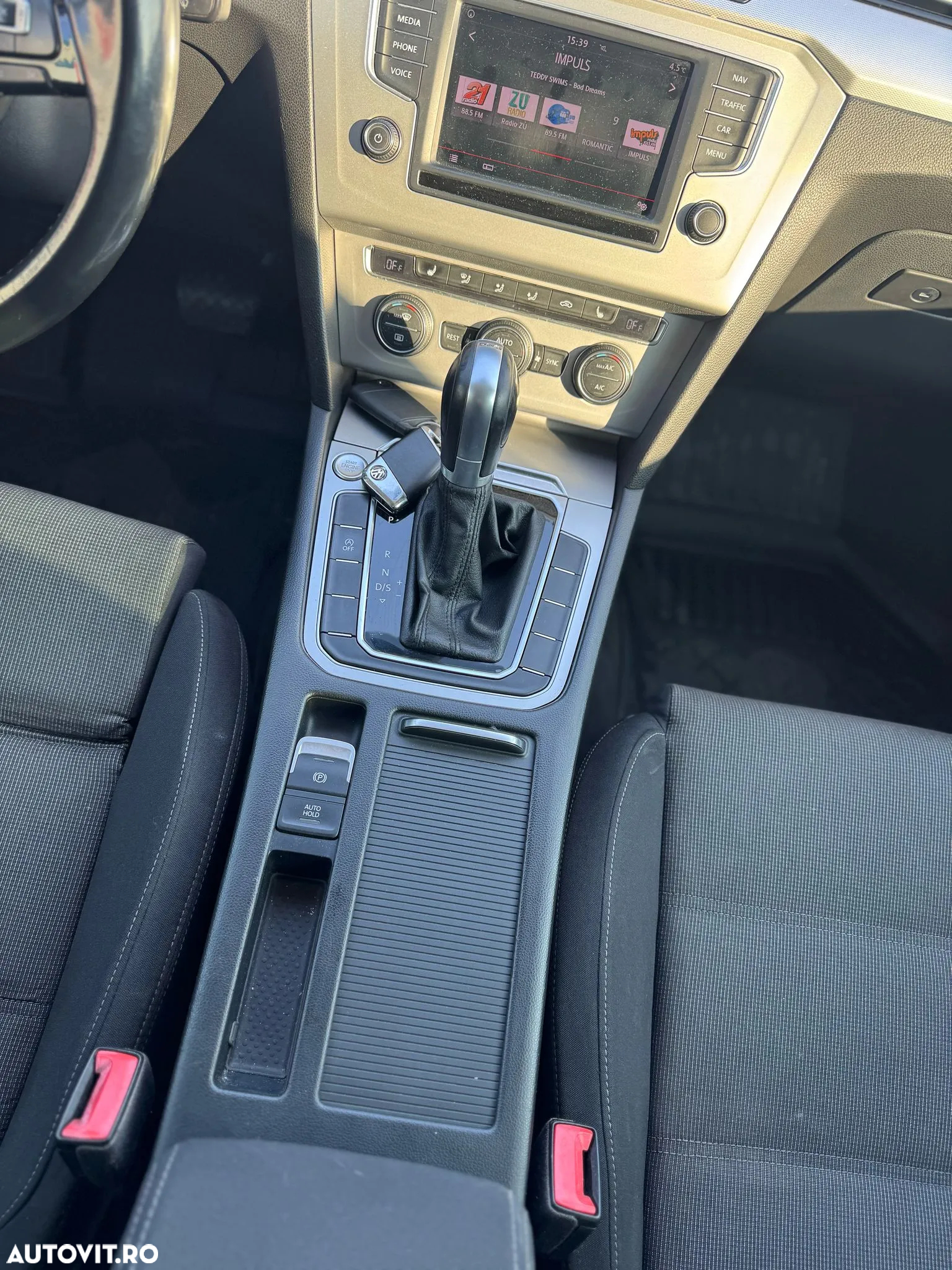Volkswagen Passat Variant 2.0 TDI DSG R Executive - 10