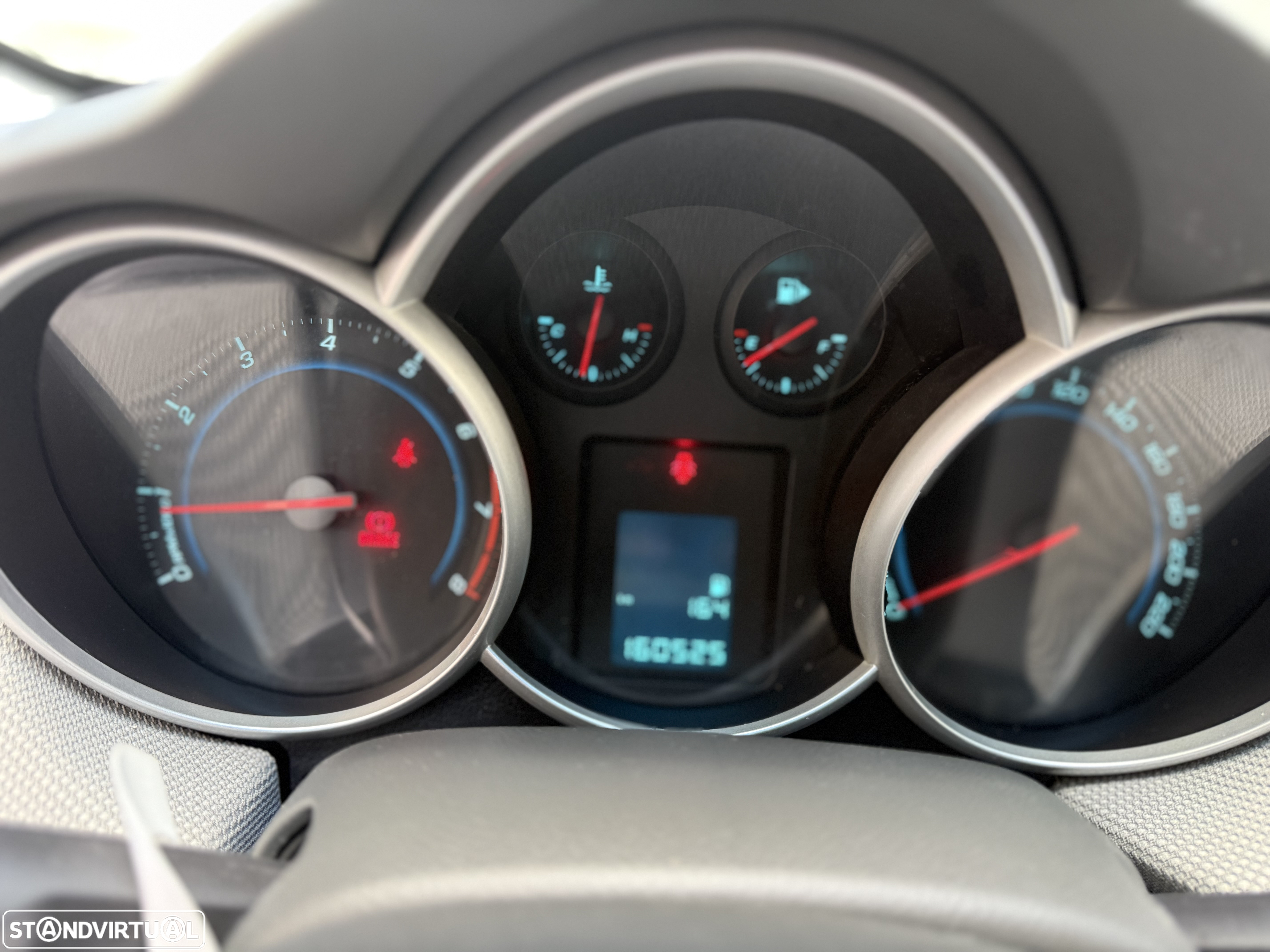 Chevrolet Cruze 1.6 LS - 13