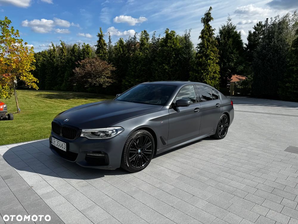 BMW Seria 5 530d xDrive M Sport sport