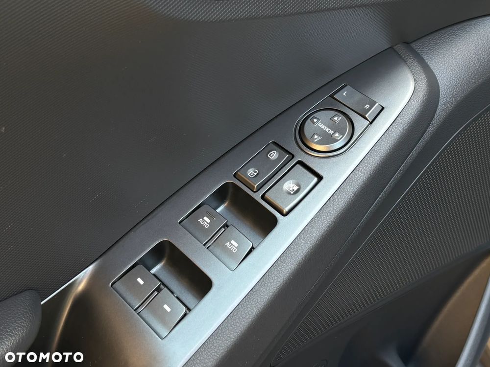Hyundai IONIQ - 20