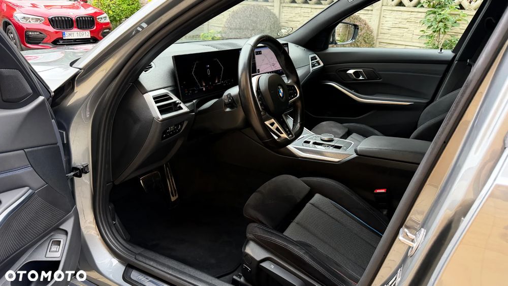 BMW Seria 3 330i xDrive M Sport Edition sport - 14