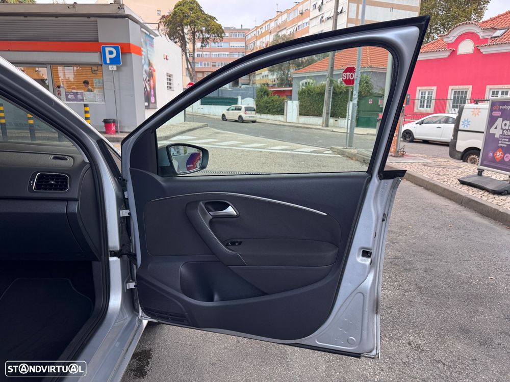 VW Polo 1.4 TDi Confortline - 11