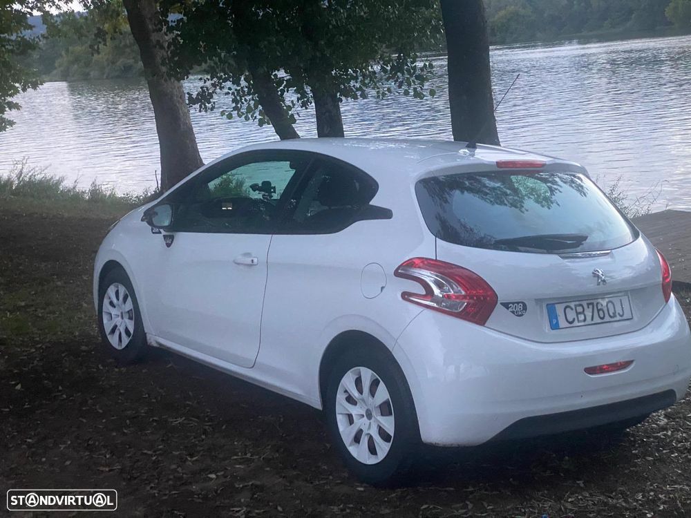 Peugeot 208 - 2