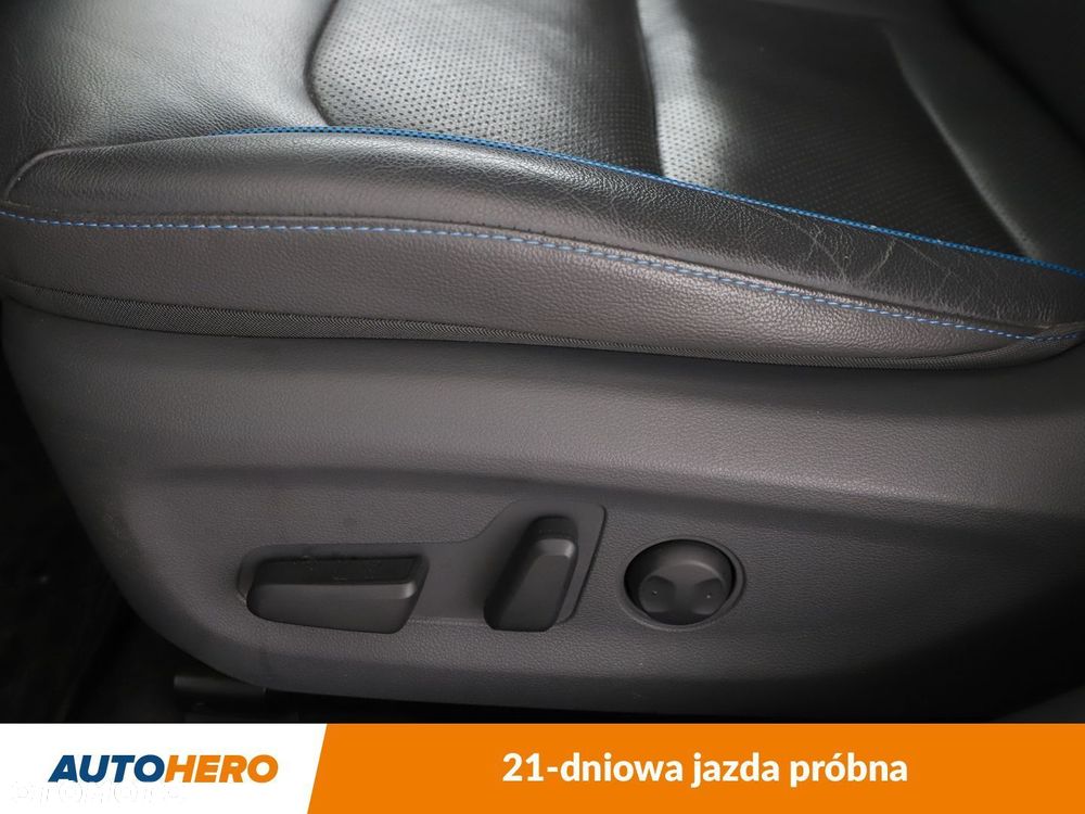 Hyundai IONIQ - 39