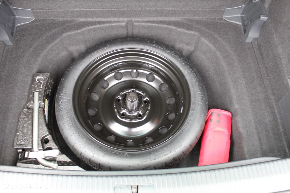 Volkswagen Golf Sportsvan - 13