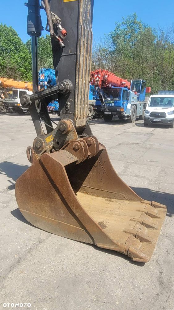 Volvo EC220DN - 7