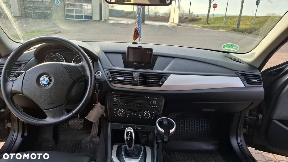 BMW X1 xDrive18d - 8