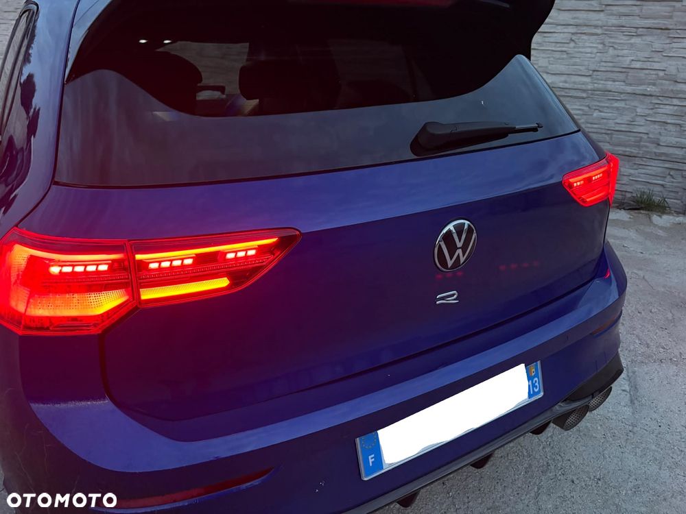 Volkswagen Golf - 22