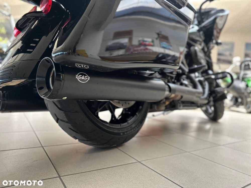 Harley-Davidson Touring Road Glide - 26