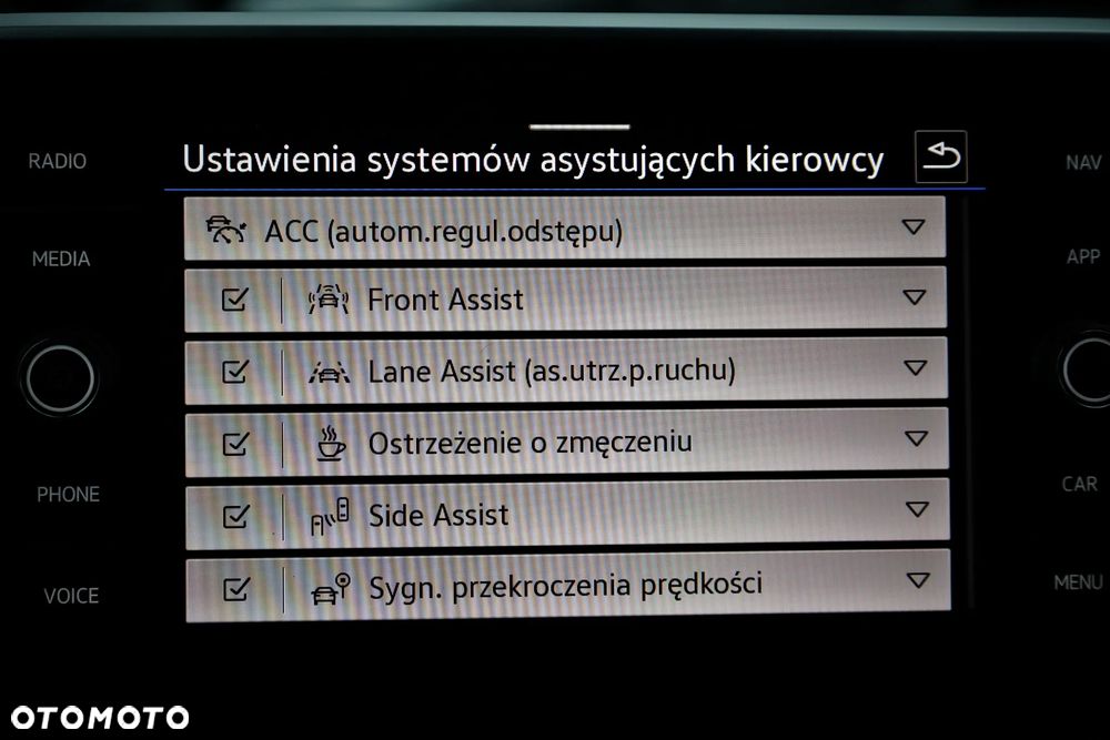 Volkswagen T-Roc 2.0 TDI SCR Style DSG - 32