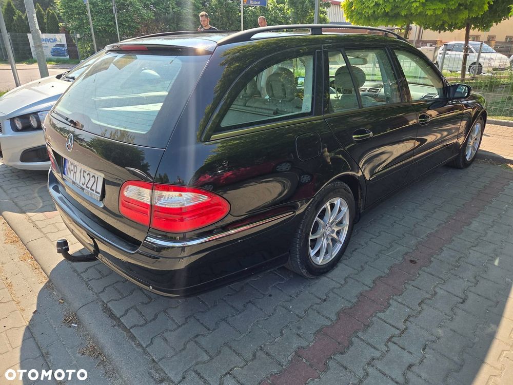 Mercedes-Benz Klasa E 320 T Avantgarde - 6