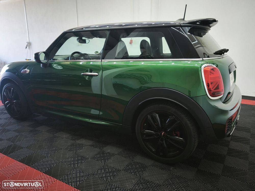 MINI 3 Portas John Cooper Works - 23