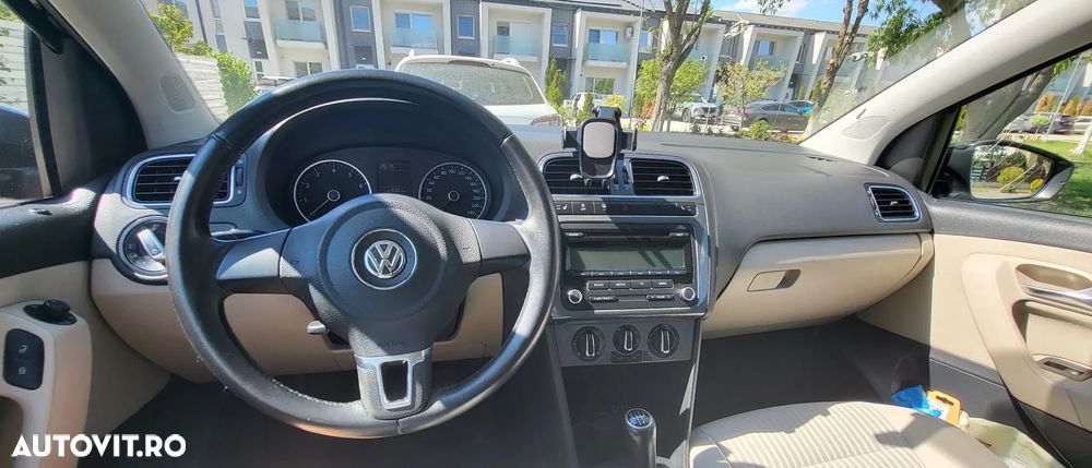 Volkswagen Polo - 6