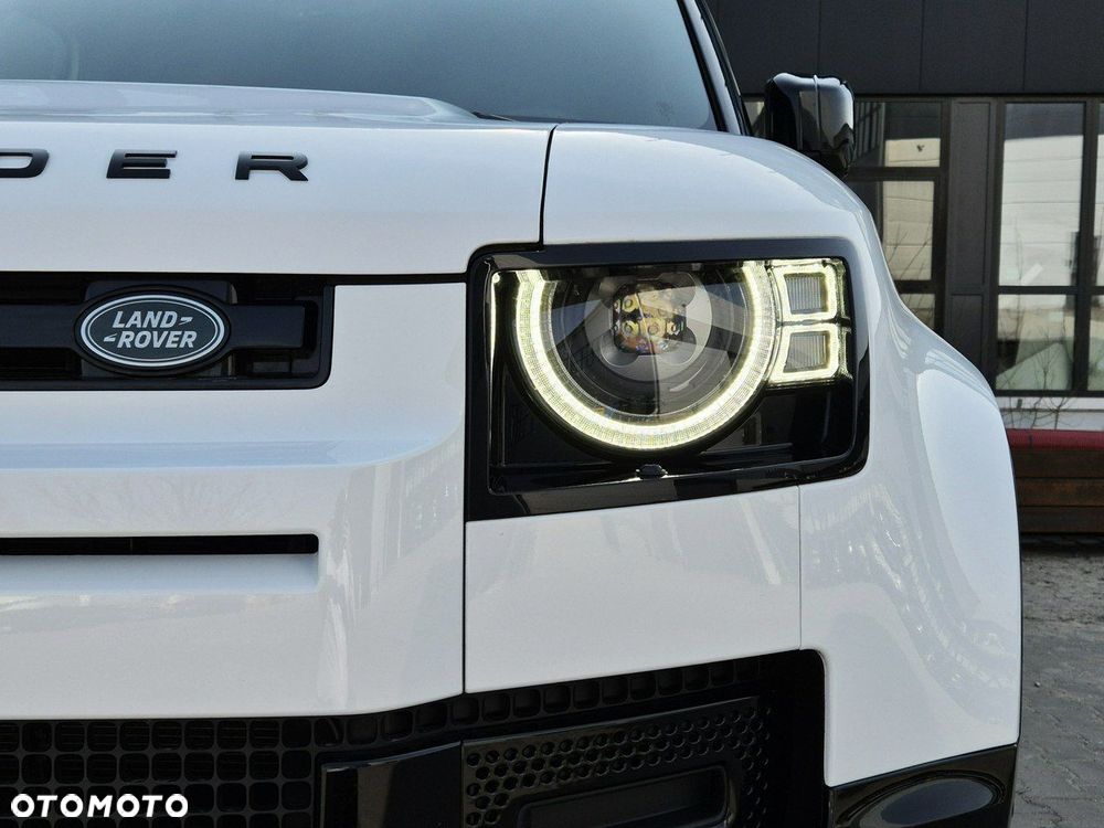 Land Rover Defender - 31