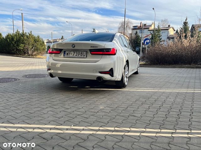 BMW Seria 3 320i - 17