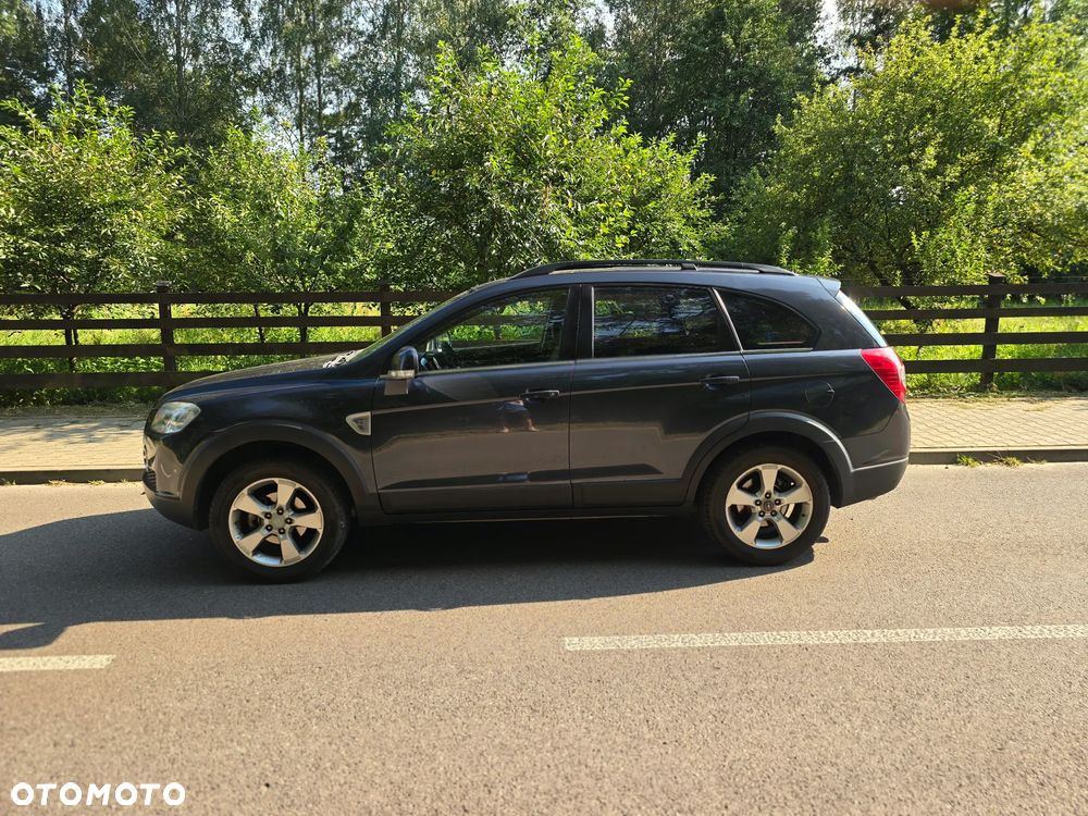 Chevrolet Captiva 2.4 4WD 7 Sitzer LT - 18