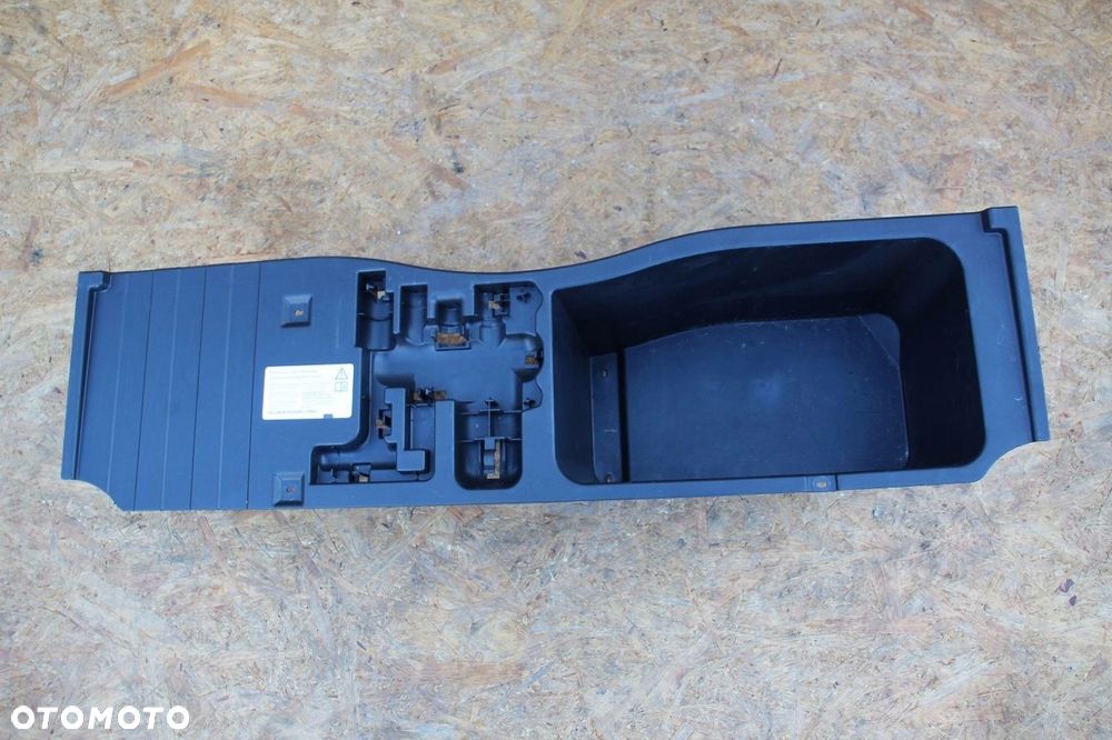 Schowek wnęka osłona akumulatora BMW x5 e70 7127282 - 1