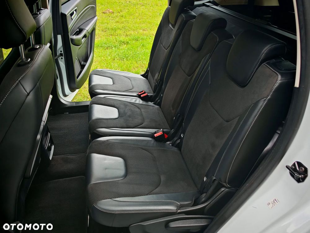 Ford S-Max 2.0 TDCi Titanium - 25